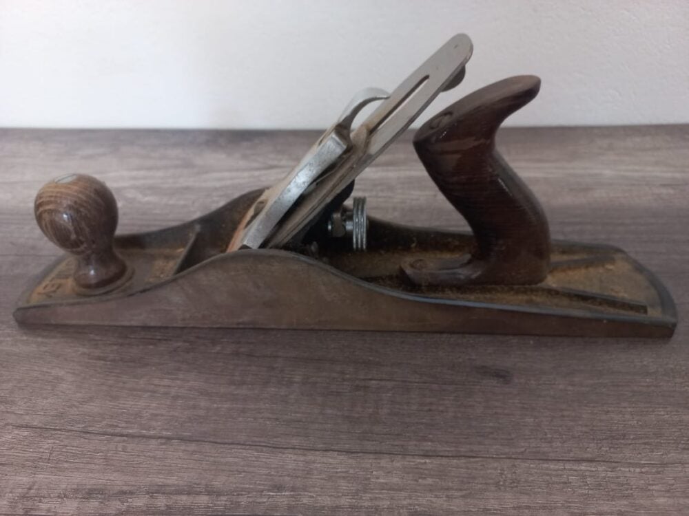 LOT: 2091 – Stanley Bailey 15” Wood Plane