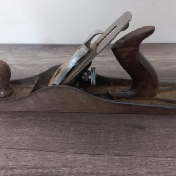 LOT: 2091 – Stanley Bailey 15” Wood Plane
