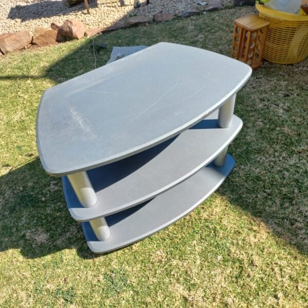 LOT: 2269 – Grey Plasma Stand