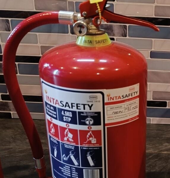LOT: 2172 – Insta Safety 4.5kg Fire Extinguisher